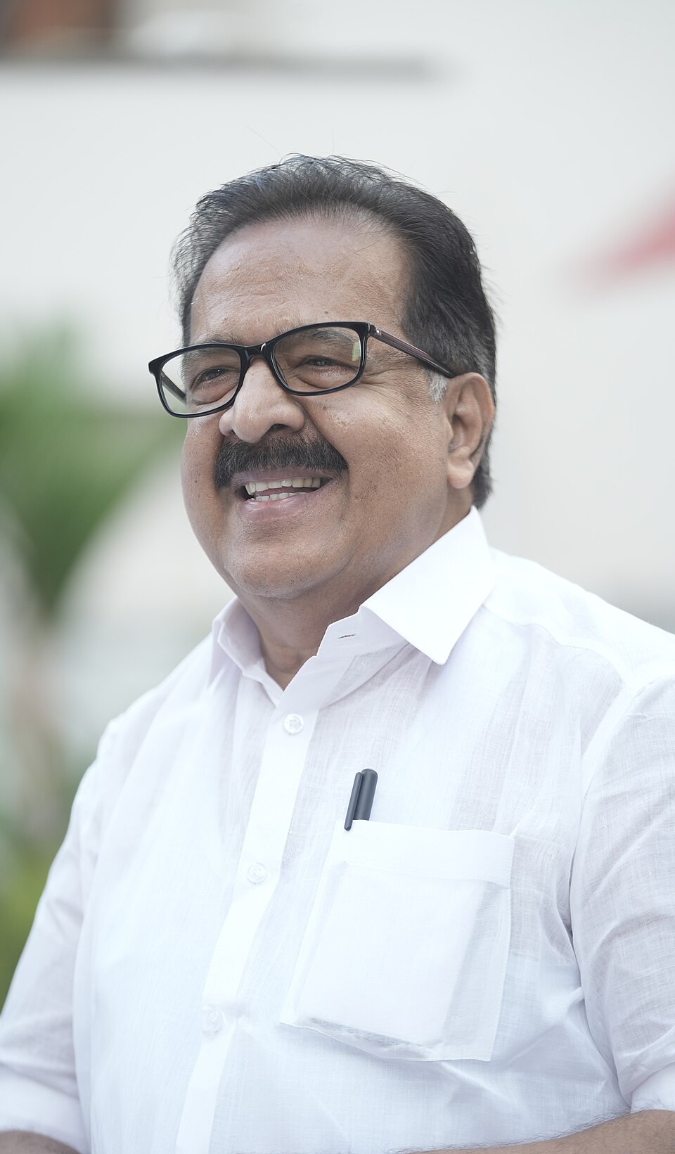 നിയമസഭാ പോരാട്ടം: കോൺഗ്രസ് പ്രചാരണത്തിന് ചെന്നിത്തല അമരക്കാരൻ; തരൂരും ഷാഫിയും ഒപ്പമുണ്ടാകും